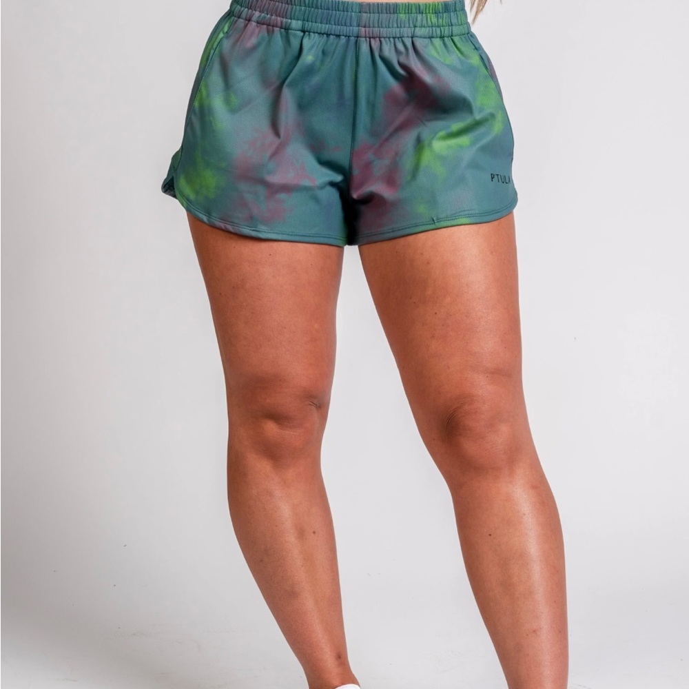 Ptula court shorts.